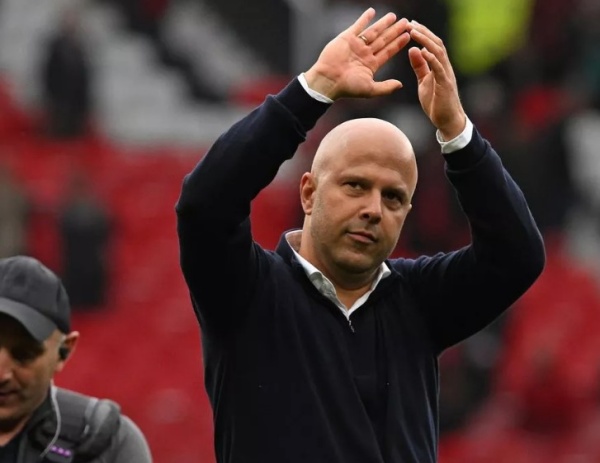 Michael Owen phân tích lợi thế giúp Liverpool đua vô địch EPL