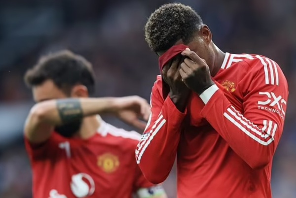 Ảnh bài viết Roy Keane nổi giận với Man Utd