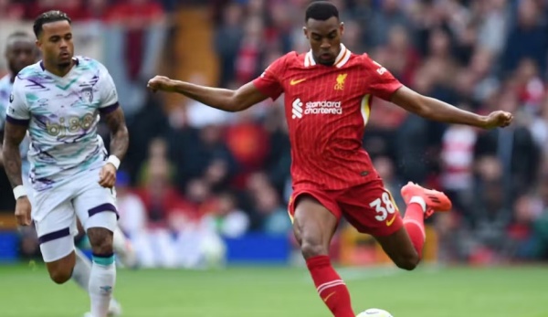 95 lần chạm bóng, 100% qua người: Sao Liverpool chói sáng trước Bournemouth