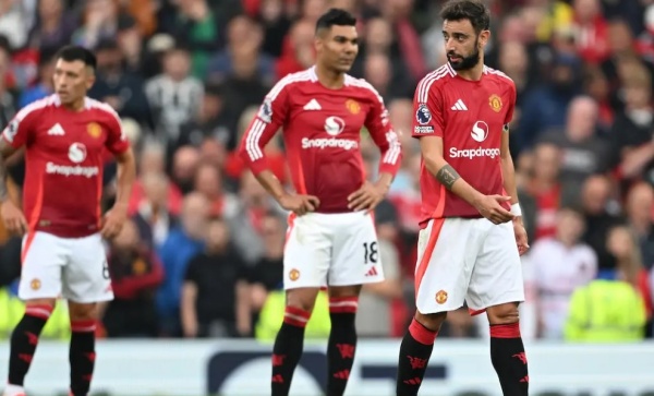 Ảnh bài viết 4 bài toán của M.U chờ Ten Hag xử lý: Loại bỏ Rashford; Số 6 chất lượng