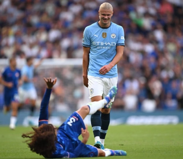 Ảnh bài viết Cucurella phá vỡ im lặng về Haaland