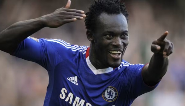 Burnley bỏ lỡ huyền thoại Chelsea
