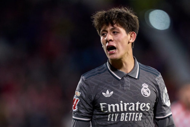 Arsenal quan tâm thần đồng Real Madrid