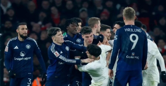 Trở lại Ngoại hạng Anh, Ugarte có thể bị cấm thi đấu sau trận Arsenal vs MU