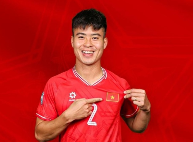 Duy Mạnh nhận tin vui trước trận đấu với Lào
