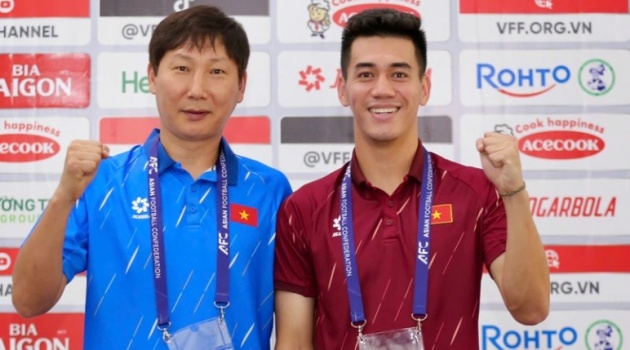 Thay Xuân Son, HLV Kim Sang-sik đặt trọn niềm tin nơi Tiến Linh