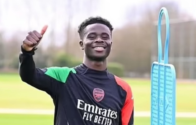 NÓNG! Arsenal nhận tin vui từ Saka