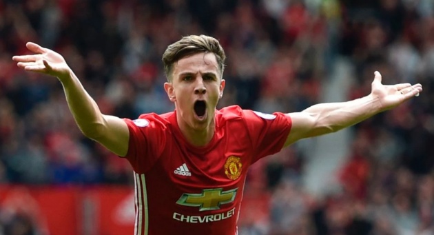 Ra mắt ở Old Trafford, cựu cầu thủ MU sa sút khó tin