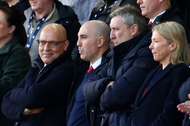 Ảnh bài viết Khủng hoảng của MU trên TTCN: 4 chữ ký, 300 triệu bảng lãng phí