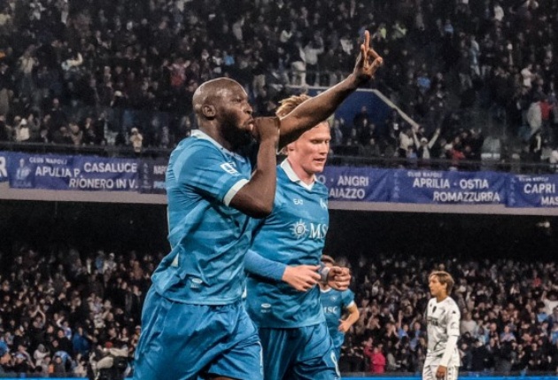 Song sát Lukaku - McTominay thăng hoa, Napoli phả hơi nóng vào Inter