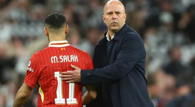 Arne Slot thừa nhận mắc sai lầm với Liverpool
