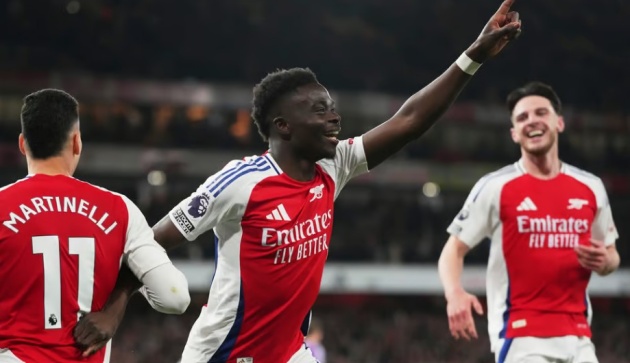 Arsenal đánh bại Fulham: Thông điệp của Saka; Sẵn sàng thách đấu Real 