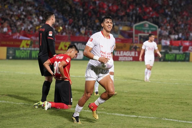 Ảnh bài viết HAGL tan hoang đội hình; Rõ điểm yếu 'chết người' của Nguyễn Filip