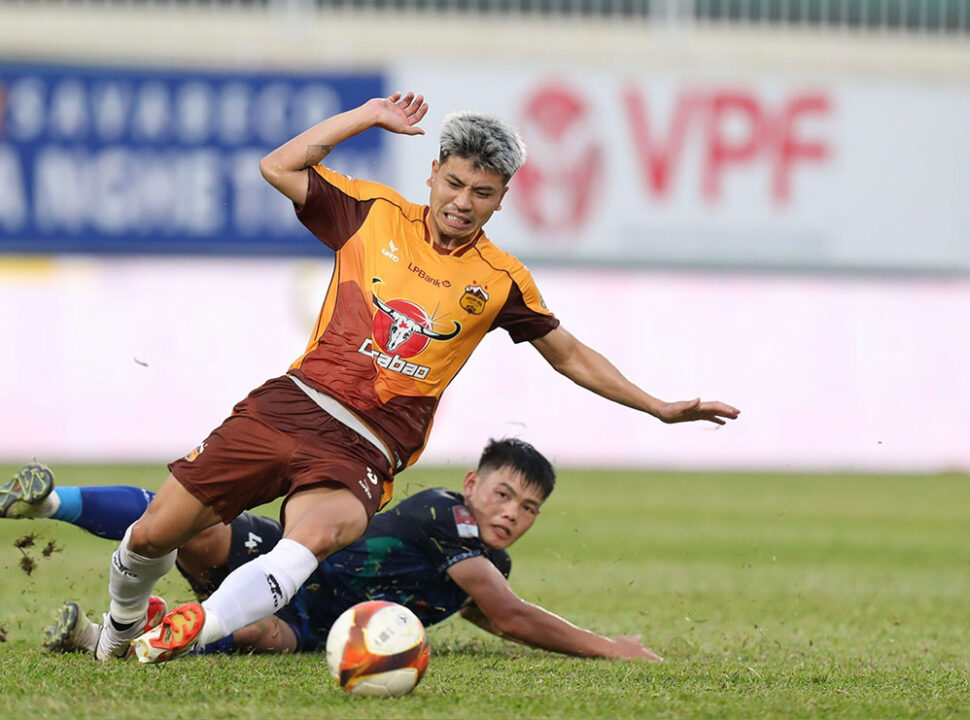 Ảnh bài viết HAGL và nguy cơ tiềm tàng trong cuộc đua trụ hạng