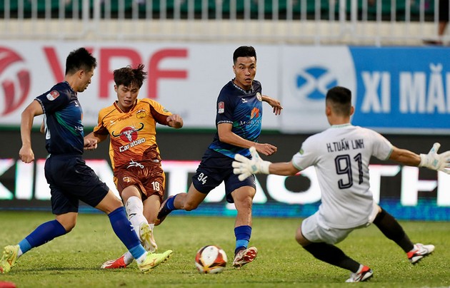 Ảnh bài viết Vòng 23 V.League: HAGL lâm nguy; Nam Định bắt đầu lo sợ