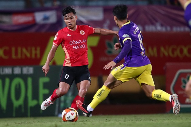 Ảnh bài viết CAHN và Bình Dương trượt dài, vì đâu nên nỗi?