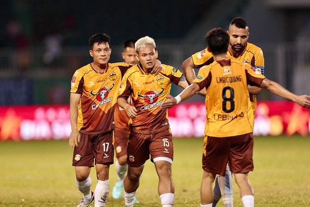 Ảnh bài viết Vòng 26 V.League: HAGL lội ngược dòng cảm xúc; Cú thoát hiểm ngoạn mục