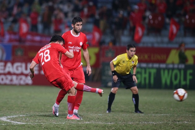 Ảnh bài viết Vụ Bùi Tiến Dũng về HAGL có biến; Hoàng Đức rời Thể Công Viettel, chốt hợp đồng khủng