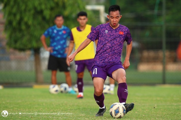 Ảnh bài viết Dấu chấm hỏi từ nhân tố Việt kiều