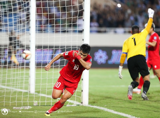 Ảnh bài viết Nhìn EURO 2024, ngẫm bóng đá Việt Nam: HLV Troussier sai, ông Kim Sang-sik đúng