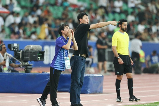 Ảnh bài viết  Đấu đội top 40 thế giới, HLV Kim sang-sik mất ít, được nhiều