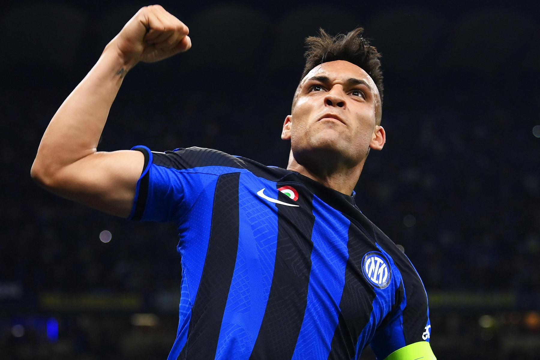 Inter cần gia hạn ngay với Lautaro Martinez!