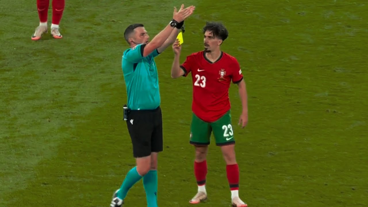 3 khoảnh khắc hài hước tại EURO 2024