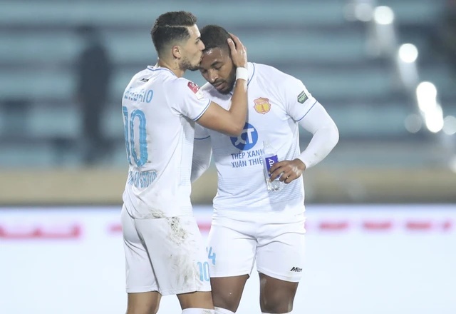 Ảnh bài viết Không được vào đội hình tiêu biểu, Hendrio lên tiếng mỉa mai