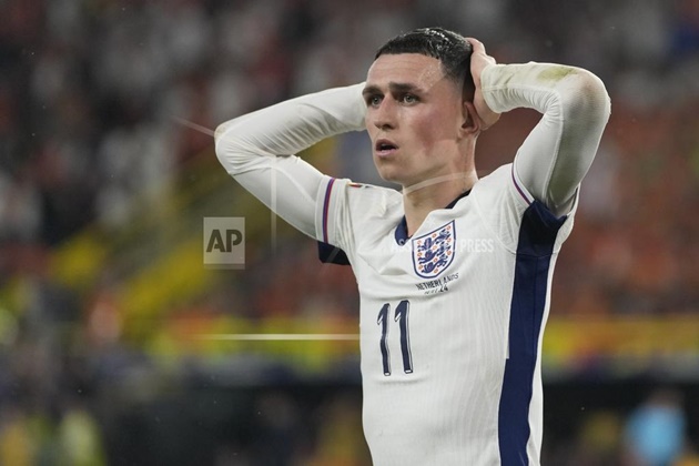 Tại sao Phil Foden 'mất tích' tại EURO 2024?