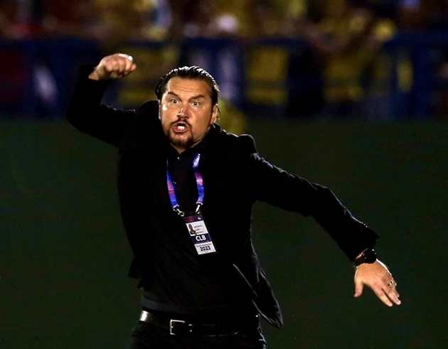 Ảnh bài viết Tuyên bố ngạo nghễ của HLV Popov về CLB Thanh Hóa