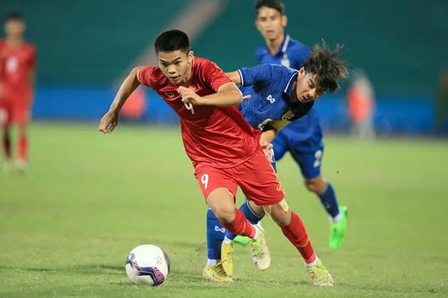 Ảnh bài viết HLV Kim Sang-sik triệu tập "Mbappe Việt Nam" lên tuyển