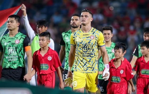 Ảnh bài viết Thủ môn số 1 V-League lên tiếng về tương lai