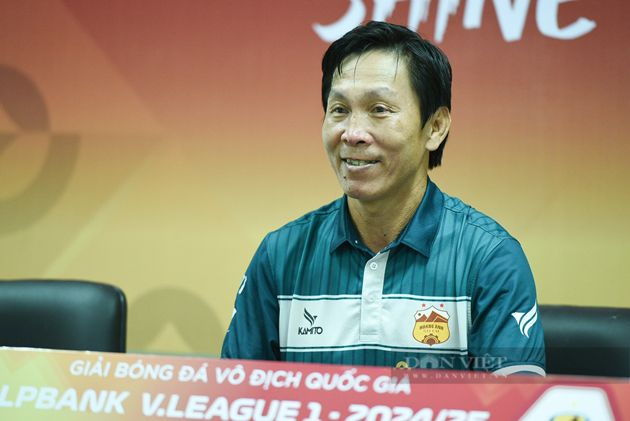 Ảnh bài viết Thuyền trưởng HAGL nói gì về "thần đồng" 16 tuổi?