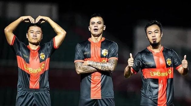 CLB Việt Nam đổi tên 2 lần trong 2 tháng