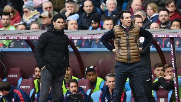 Emery đang "out trình" so với Arteta