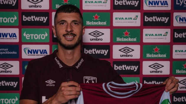Những điều cần biết về Rodriguez - tân binh của West Ham