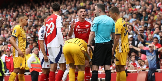 3 "điểm đen" trong trận hoà thất vọng của Arsenal 