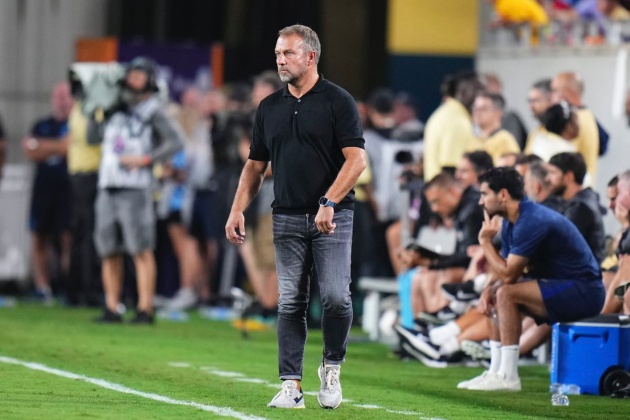 3 ngôi sao suýt rời Barca nếu không có Flick