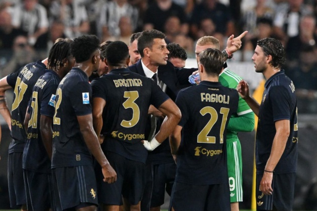 Juve lặp lại thành tích phòng ngự sau 10 năm