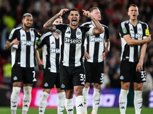 Newcastle có khởi đầu tốt cho cuộc đua top 4 tại Premier League