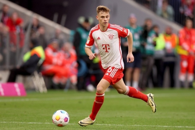 Real tranh Kimmich với Barca