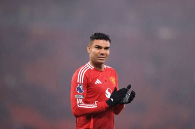 Ảnh bài viết Tri ân Van Nistelrooy, Casemiro phơi bày luôn mối quan hệ với Ten Hag