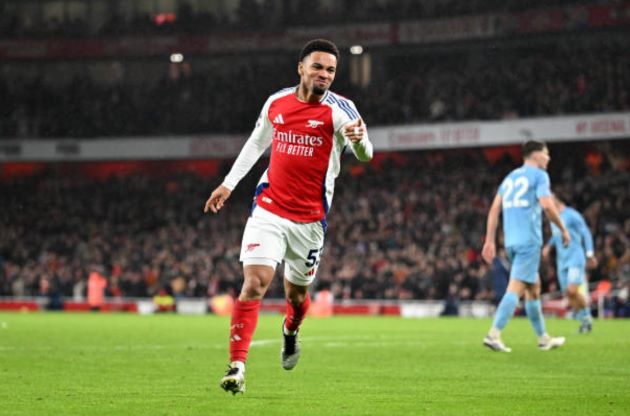 Arsenal 3-0 Nottingham: Saka bùng nổ; Lần đầu cho Nwaneri 