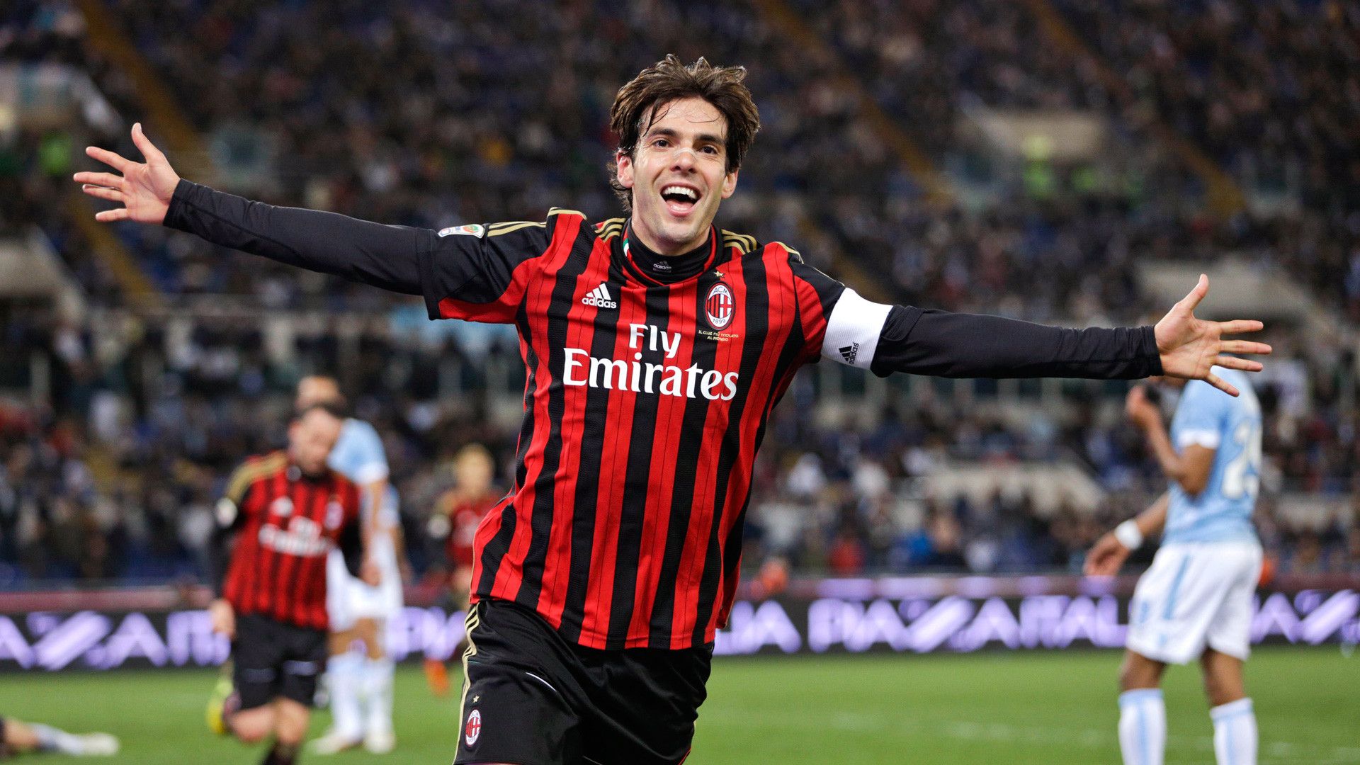 Bỏ qua Cristiano Ronaldo, Kaka chỉ ra đồng đội xuất sắc nhất