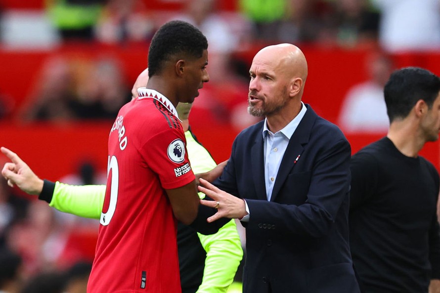Điểm tin EURO tối 17/6: Ten Hag chê bai Rashford; Lunin bị chỉ trích dữ dội 
