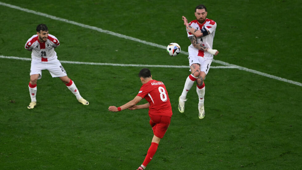 Tại sao EURO 2024 xuất hiện nhiều siêu phẩm?