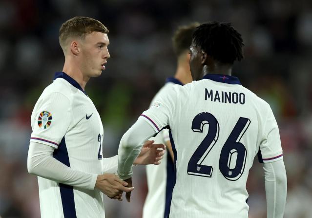 HLV Tottenham chỉ ra cái sai của Southgate với Palmer và Mainoo