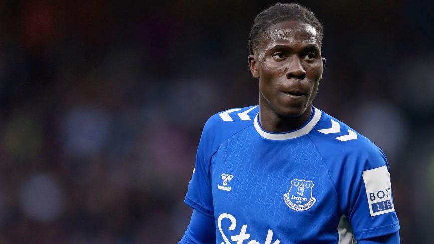 Ảnh bài viết Gặp khó vụ Palhinha, Bayern tranh chữ ký 50 triệu bảng với Arsenal 