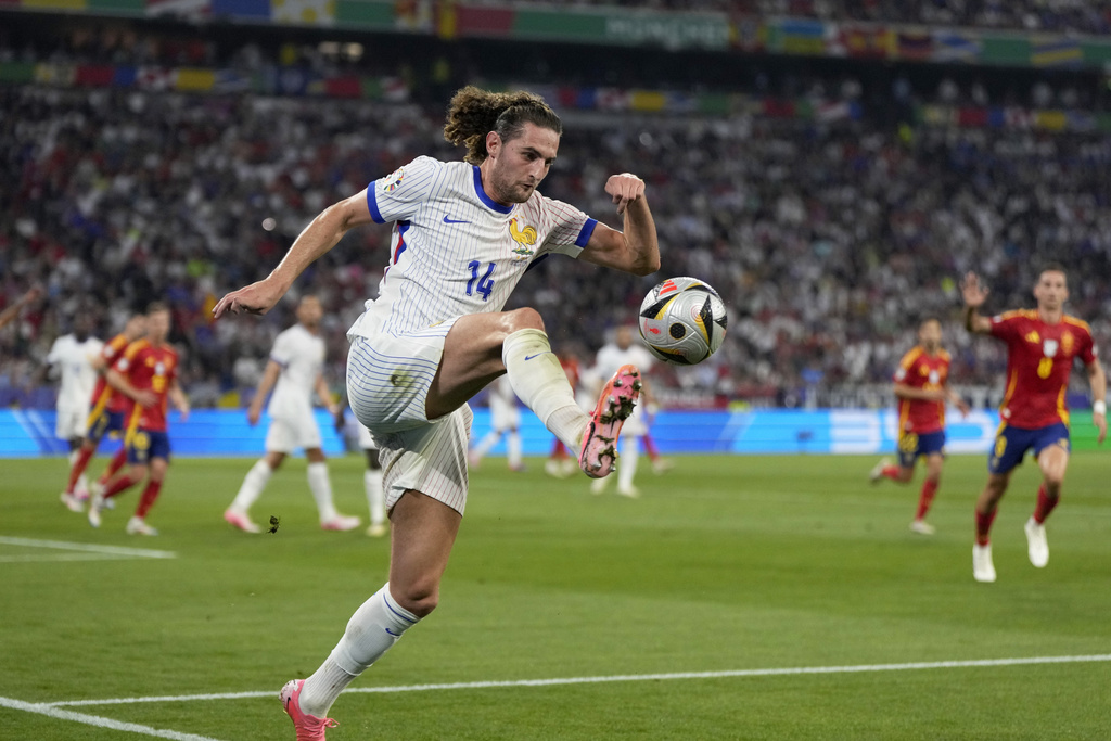 Ảnh bài viết Rabiot liên tục bị chế giễu sau trận thua Tây Ban Nha