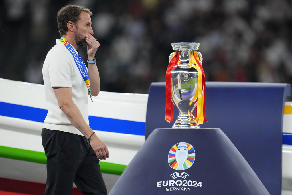 Ferdinand: “Southgate phải chịu trách nhiệm cho thất bại”